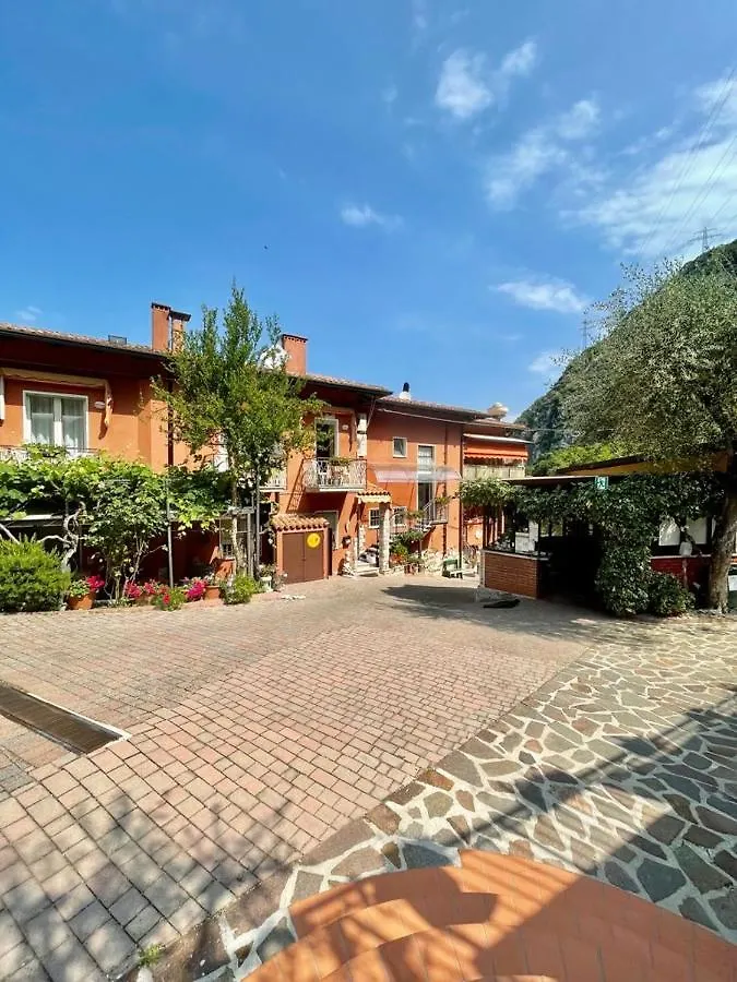 **  Hotel Baitone - Nature Village Malcesine Itália